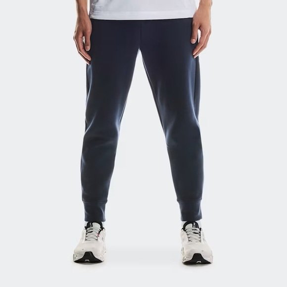 On Running Men’s Focus Tech Sweatpants Navy Large - Picture 1 of 8